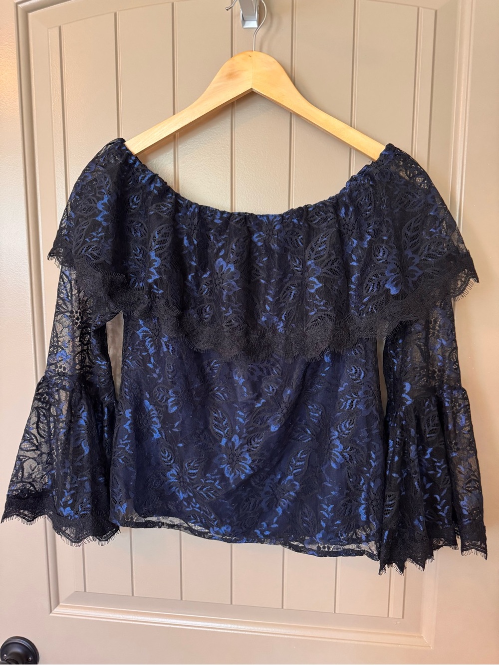 NWT White House Black Market Off-Shoulder Navy Lace Bell-Sleeve Top